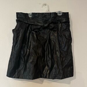 Kendall + Kylie Brand Black Faux Leather Tie Waist‎ Mini Skirt Size Large
